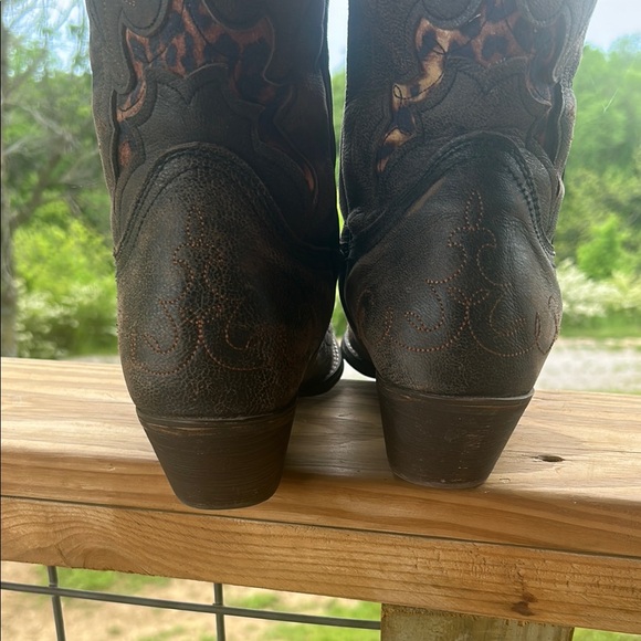 Laredo Brown Western Cowboy Boots - Picture 5 of 9